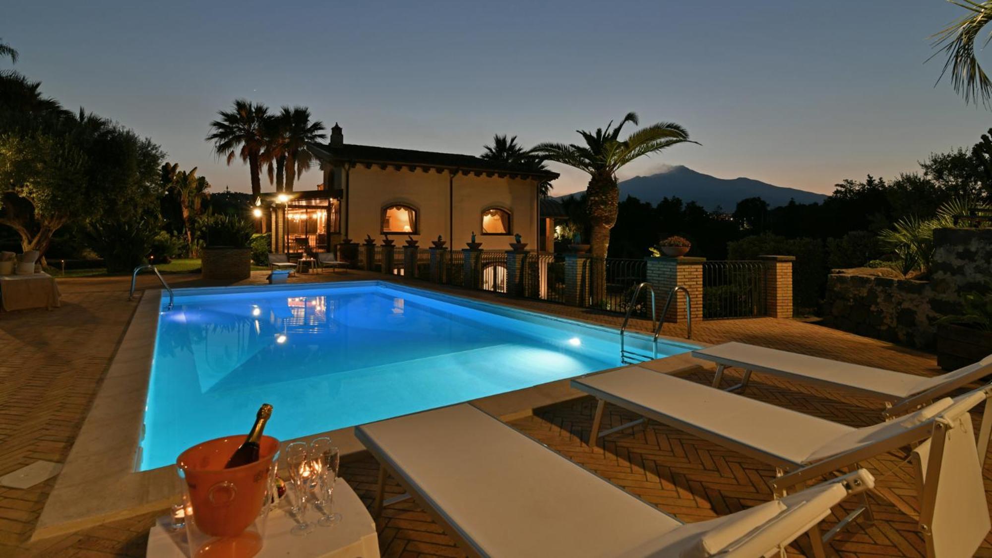 Villa Biddizza Acireale Eksteriør bilde