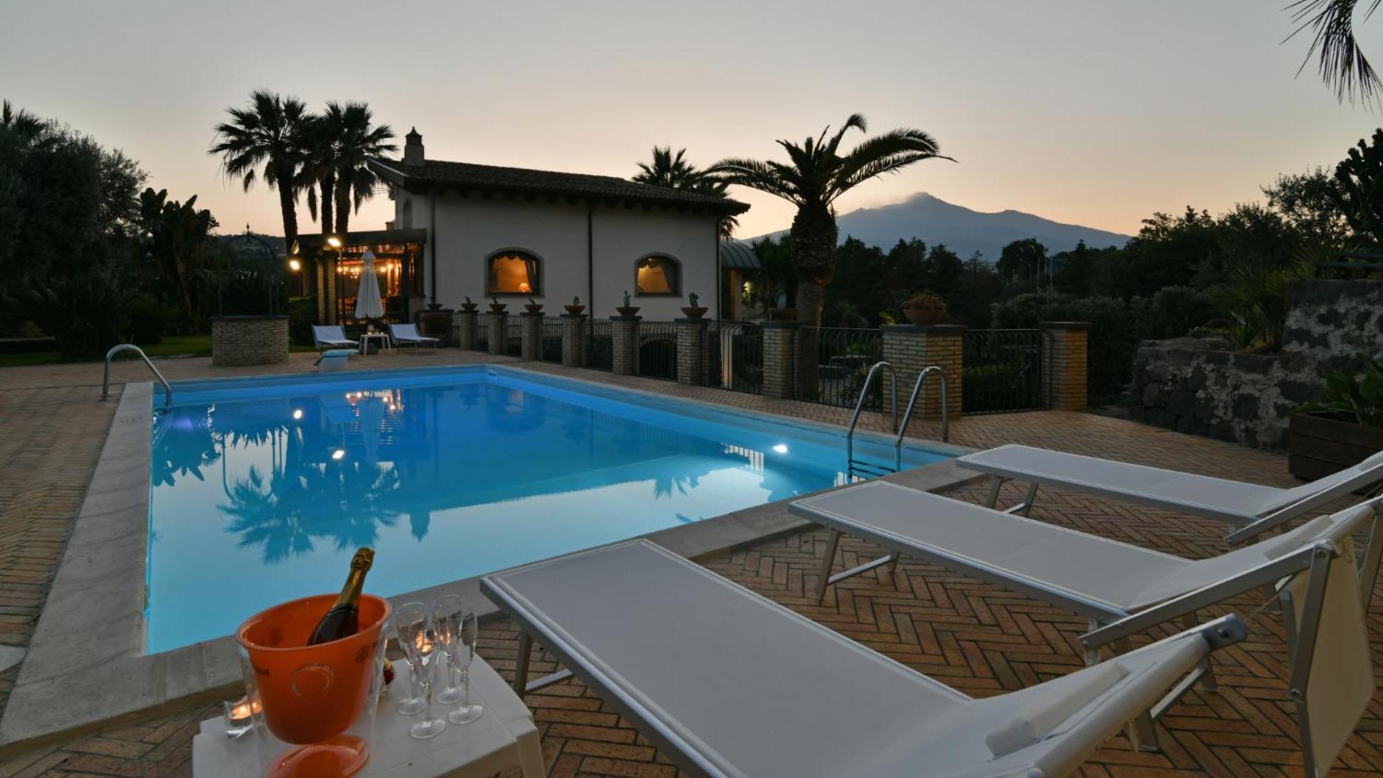 Villa Biddizza Acireale Eksteriør bilde